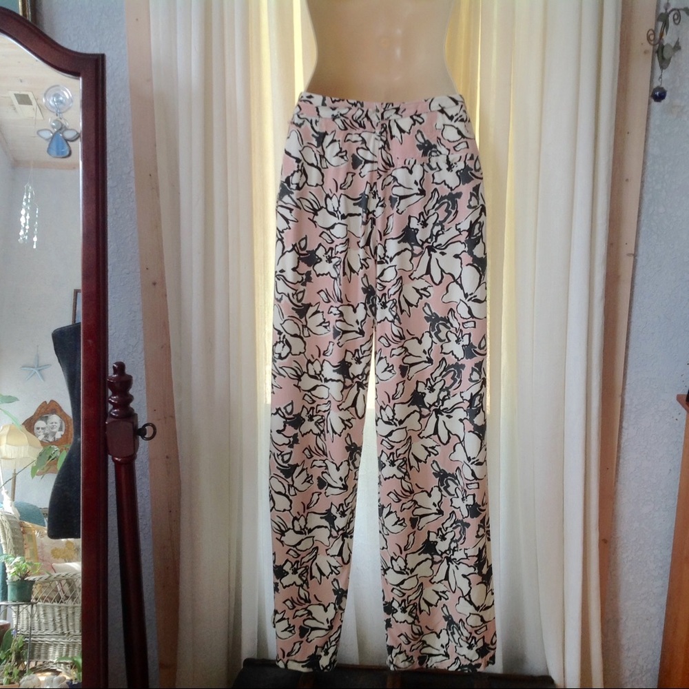 Pants - Picture 4 of 8